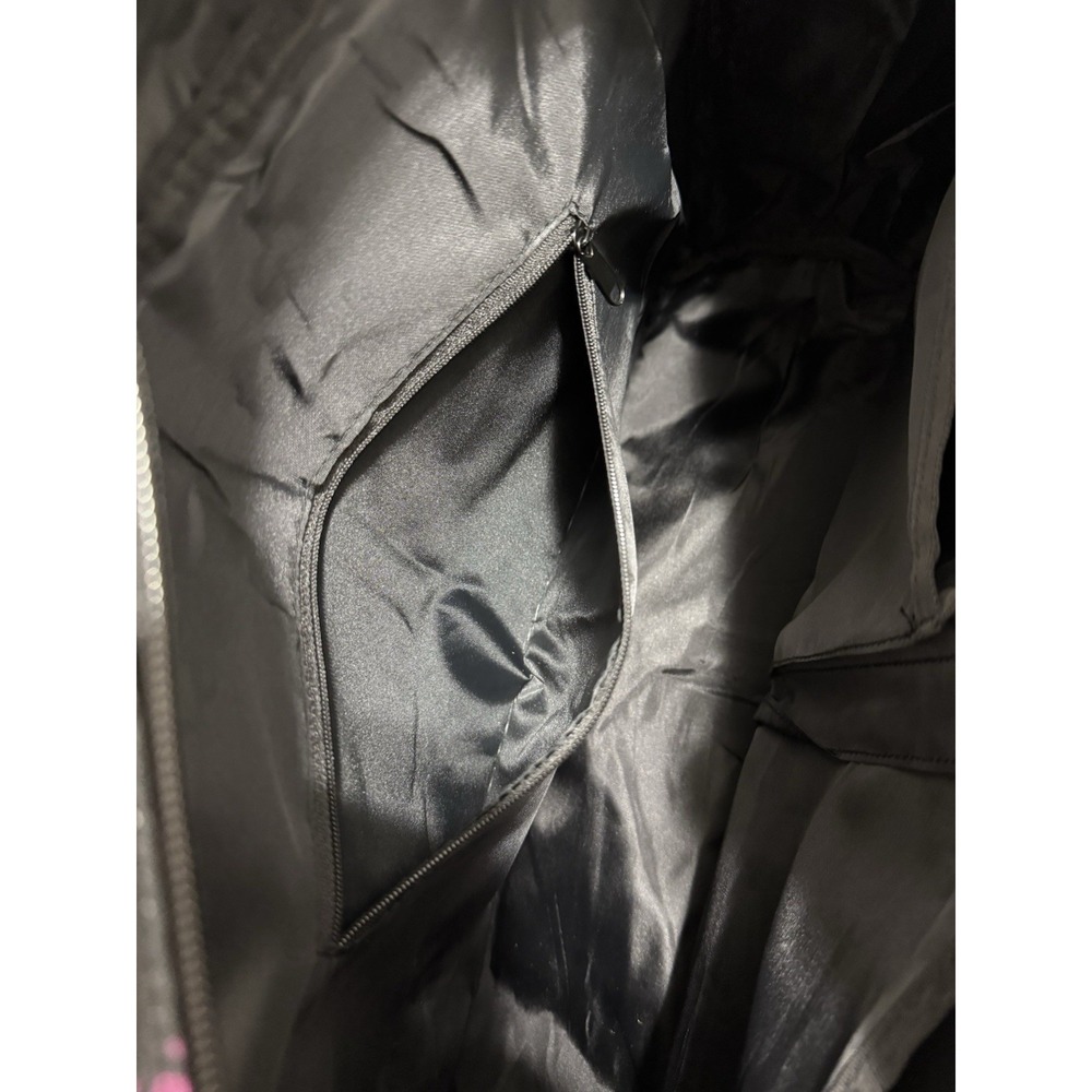 Skull Themed Duffle Bag With Liner, Zipper Pockets And Dividers. View 4